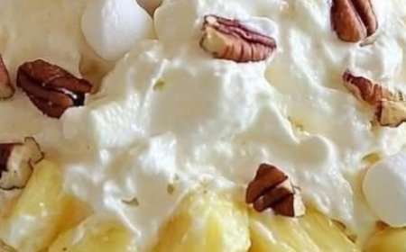 Pineapple Fluff Salad: The Ultimate Light & Creamy Dessert for Any Occasion