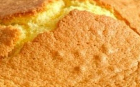 Simple 3-Ingredient Sponge Cake : A Quick and Easy Dessert That’s Perfect for Any Occasion