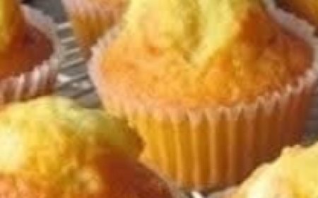 SUPER FLUFFY HOMEMADE MUFFINS RECIPE