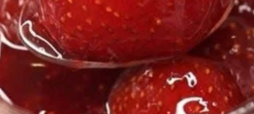 The Only Strawberry Jam Recipe I Trust – Full of Flavor and No Thickeners