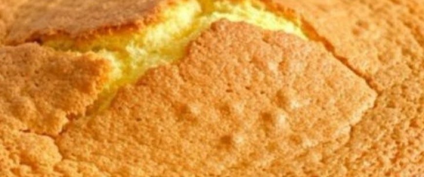 Simple 3-Ingredient Sponge Cake : A Quick and Easy Dessert That’s Perfect for Any Occasion