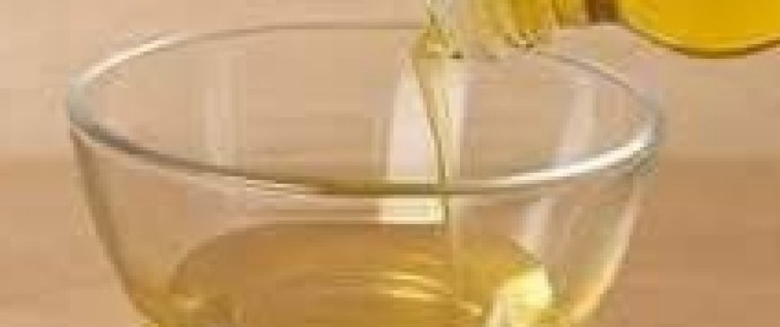 Harnessing the Power of Castor Oil and Apple Cider Vinegar for Your Health