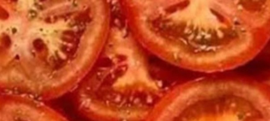 Scientists Reveal That Consumption of Tomatoes Causes More Than Just a Burst of Flavor
