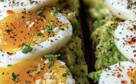 Avocado Toast with Soft-Boiled Eggs