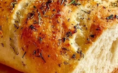 Homemade Herb Garlic Bread