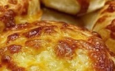 Easy Cheddar Cheese Rolls