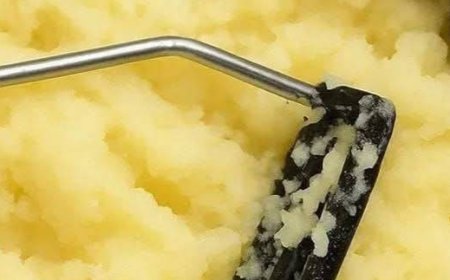 What’s the Ingredient That Will Transform Your Mashed Potatoes?