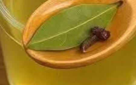 Clove & Bay Leaf Tea Recipe