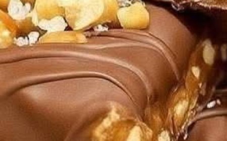 Easy No-Bake Peanut Butter Pretzel Clusters