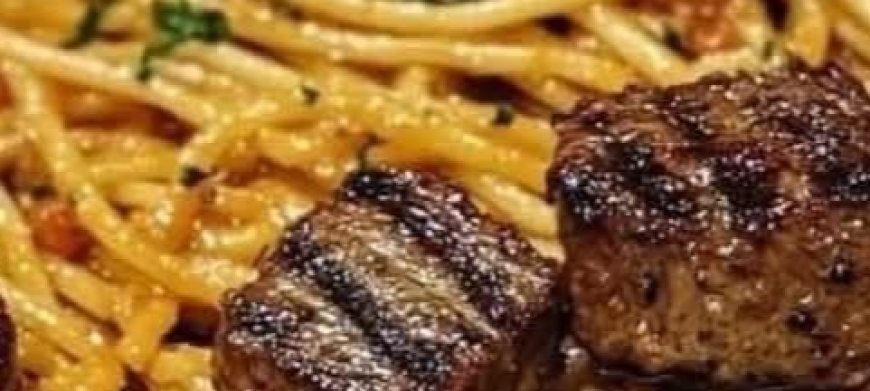 Sizzling Garlic Butter Steak Bites with Creamy Spaghetti .