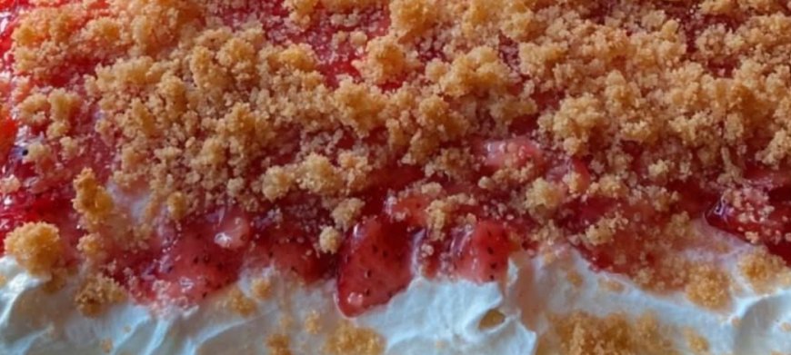 Strawberry crunch tres leches cake!