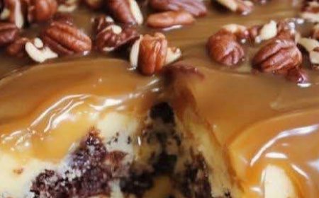 Turtle Caramel Cake