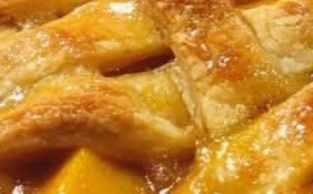 Grandma’s Peach Cobbler Pie
