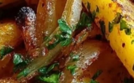 Mediterranean Oven-Fried Potatoes with Onions