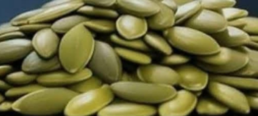 15 Pumpkin Seed Benefits You’ve Likely Never Heard Before (Nutrition + How To Use Them Right)