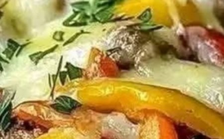 Cheesesteak-Stuffed Garlic Bread