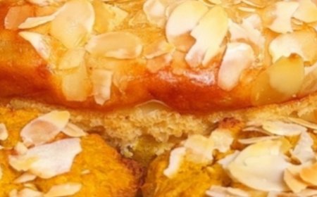 Oatmeal Muffins with Cottage Cheese Filling