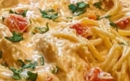 Creamy Rotel Chicken Spaghetti Casserole