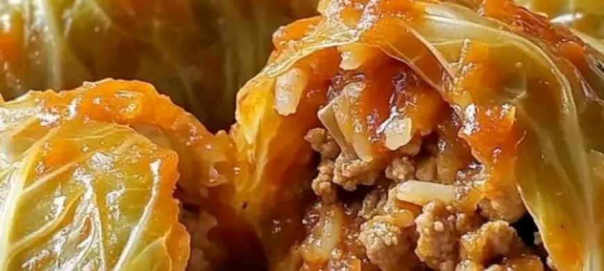 Polish Stuffed Cabbage Rolls Recipe (Gołąbki)