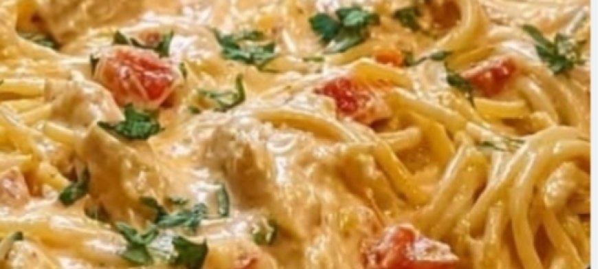 Creamy Rotel Chicken Spaghetti Casserole