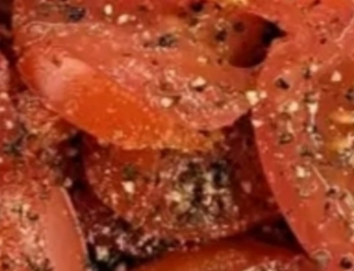 Sliced Tomato with Salt and Pepper