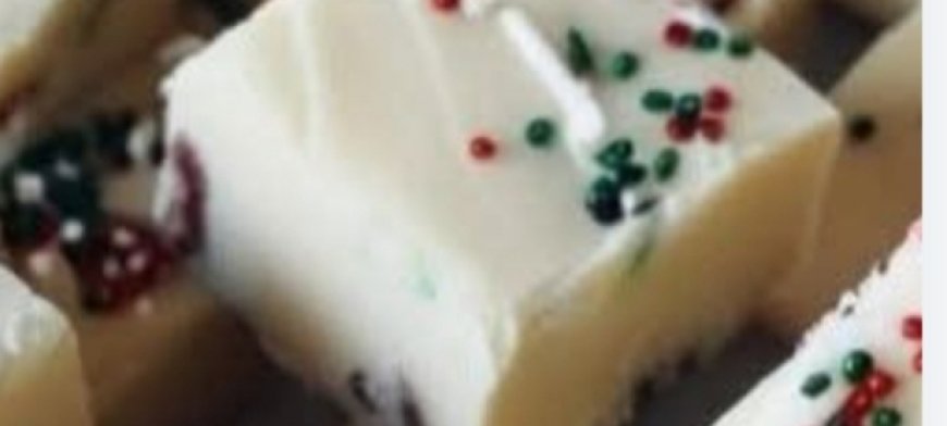 SUGAR COOKIE FUDGE