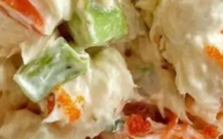 Creamy Seafood Salad with Imitation Crab