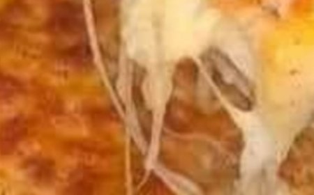 CREAMY BAKED MAC & CHEESE