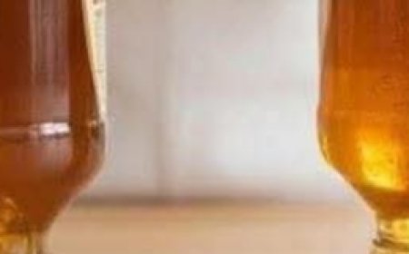 A simple trick to tell real honey: Just flip the bottle upside down