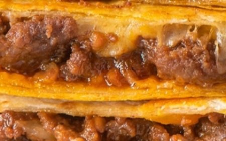 Cheesy Beef Quesadilla Wrap (Crispy & Juicy)