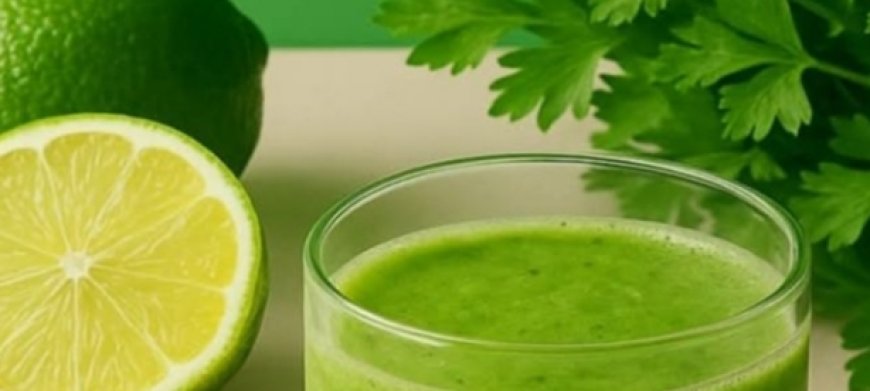 Parsley, Lime & Kale Smoothie