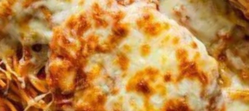 5-Ingredient Chicken Parm Casserole