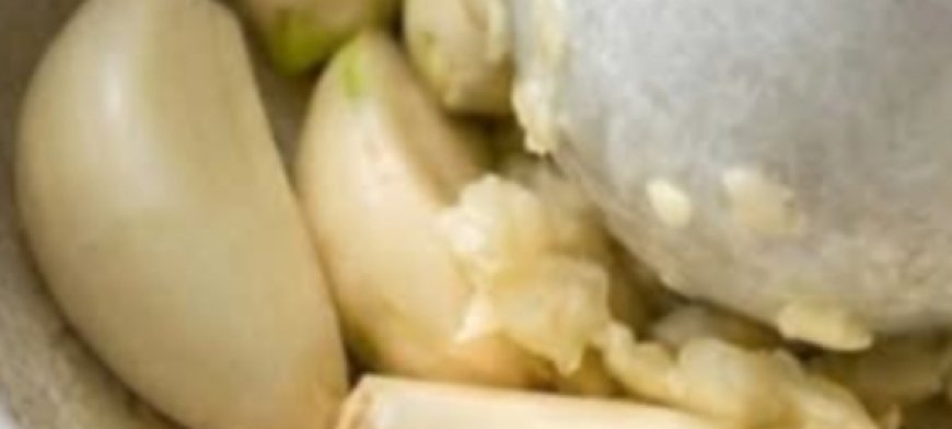 Mix garlic with milk and you will thank me